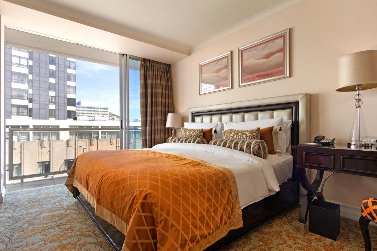 Taj Hotel Cape Town - Luxury 5 Star Suites - Very Spacious With Kitchenette, Lions Head Views Bagian luar foto