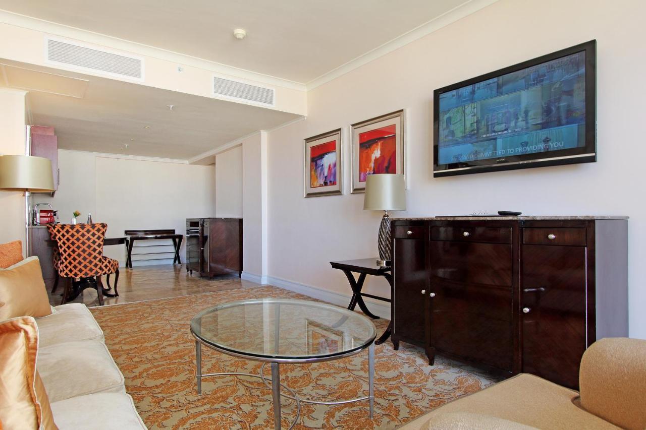 Taj Hotel Cape Town - Luxury 5 Star Suites - Very Spacious With Kitchenette, Lions Head Views Bagian luar foto