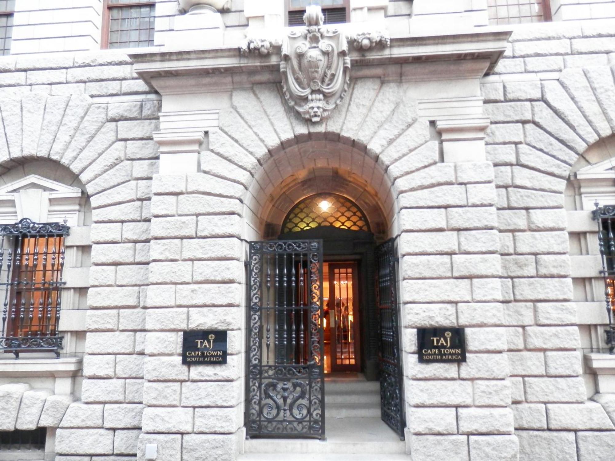 Taj Hotel Cape Town - Luxury 5 Star Suites - Very Spacious With Kitchenette, Lions Head Views Bagian luar foto